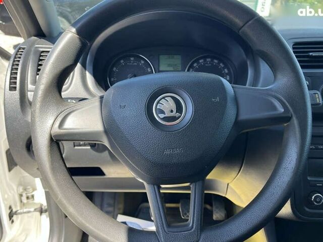 Шкода Фабия, объемом двигателя 0 л и пробегом 266 тыс. км за 6800 $, фото 13 на Automoto.ua