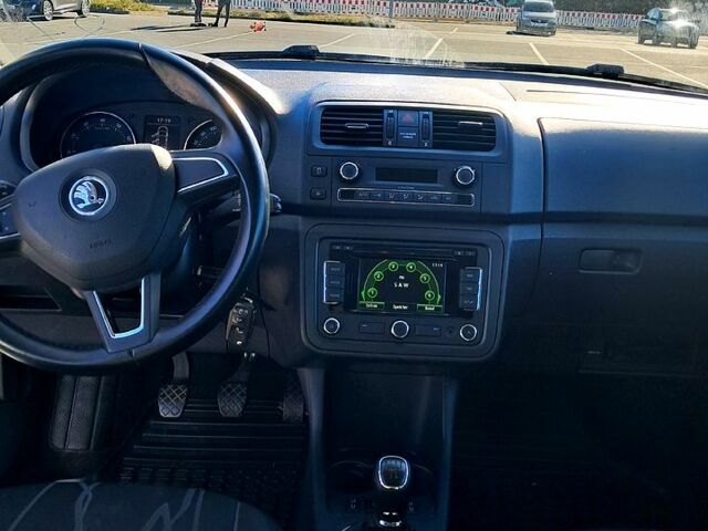 Шкода Фабия, объемом двигателя 11 л и пробегом 130 тыс. км за 8300 $, фото 3 на Automoto.ua