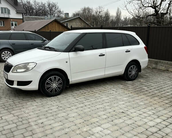 Шкода Фабия, объемом двигателя 1.6 л и пробегом 219 тыс. км за 7300 $, фото 25 на Automoto.ua