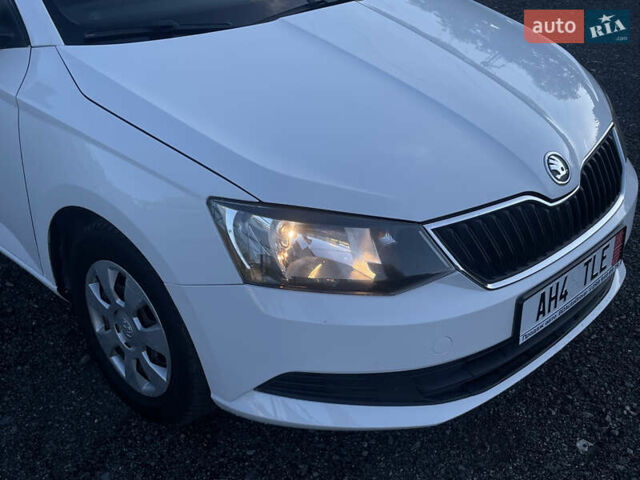 Шкода Фабия, объемом двигателя 1.41 л и пробегом 245 тыс. км за 6700 $, фото 5 на Automoto.ua