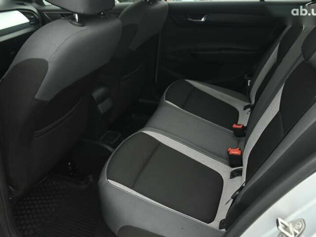 Шкода Фабія, об'ємом двигуна 1.4 л та пробігом 238 тис. км за 8599 $, фото 22 на Automoto.ua