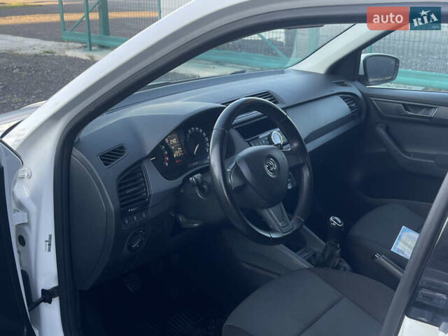 Шкода Фабия, объемом двигателя 1.41 л и пробегом 245 тыс. км за 6700 $, фото 12 на Automoto.ua