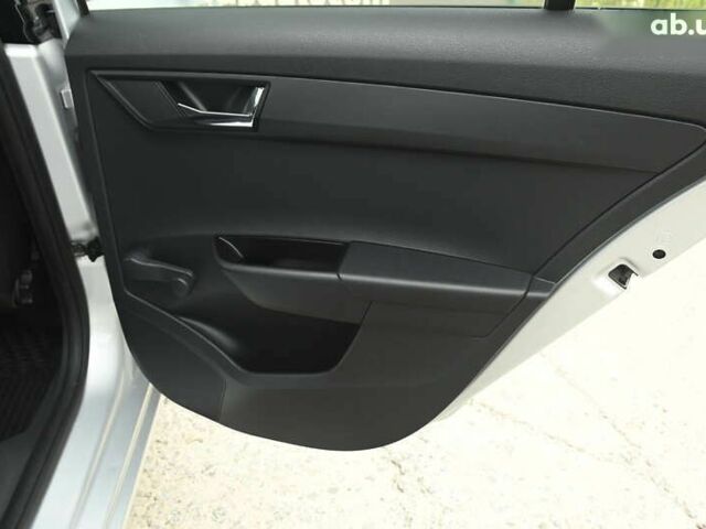 Шкода Фабія, об'ємом двигуна 1.4 л та пробігом 238 тис. км за 8500 $, фото 26 на Automoto.ua