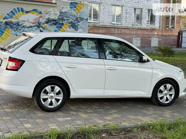 Шкода Фабія, об'ємом двигуна 1.4 л та пробігом 199 тис. км за 7299 $, фото 7 на Automoto.ua