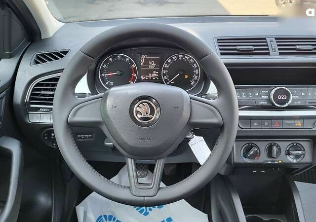 Шкода Фабия, объемом двигателя 1 л и пробегом 191 тыс. км за 6990 $, фото 2 на Automoto.ua
