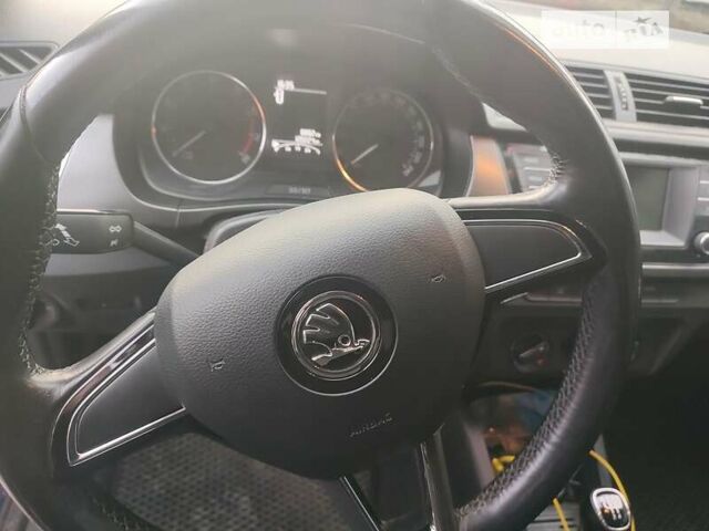 Шкода Фабия, объемом двигателя 1 л и пробегом 132 тыс. км за 7800 $, фото 4 на Automoto.ua