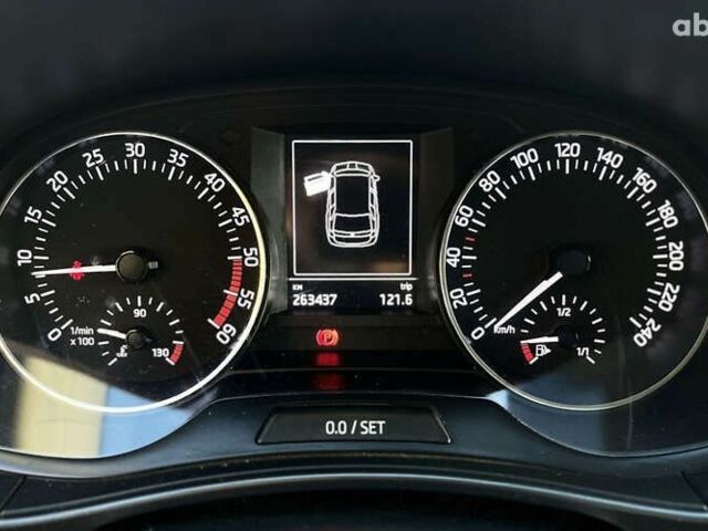 Шкода Фабія, об'ємом двигуна 1.4 л та пробігом 263 тис. км за 8990 $, фото 18 на Automoto.ua