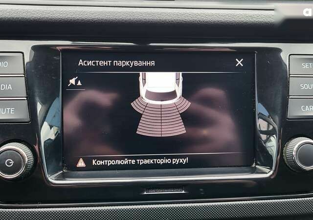 Шкода Фабия, объемом двигателя 1 л и пробегом 80 тыс. км за 9290 $, фото 2 на Automoto.ua