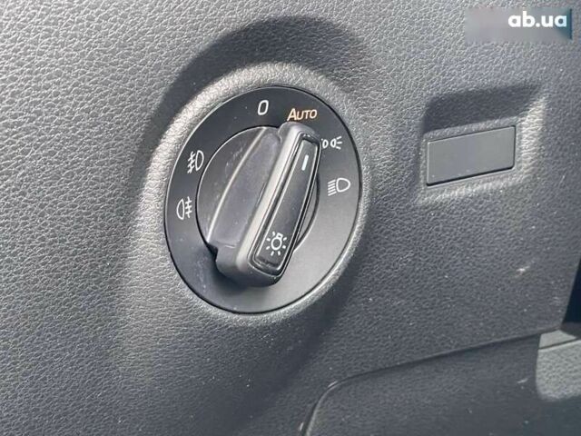 Шкода Фабия, объемом двигателя 1 л и пробегом 74 тыс. км за 10500 $, фото 27 на Automoto.ua