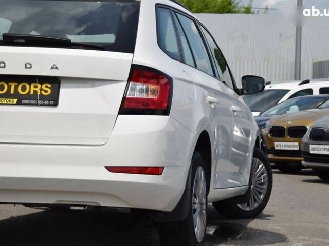 Шкода Фабия, объемом двигателя 1 л и пробегом 74 тыс. км за 11999 $, фото 5 на Automoto.ua
