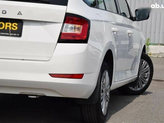 Шкода Фабия, объемом двигателя 1 л и пробегом 76 тыс. км за 11999 $, фото 27 на Automoto.ua