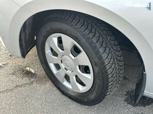 Шкода Фабия, объемом двигателя 0 л и пробегом 61 тыс. км за 13690 $, фото 14 на Automoto.ua