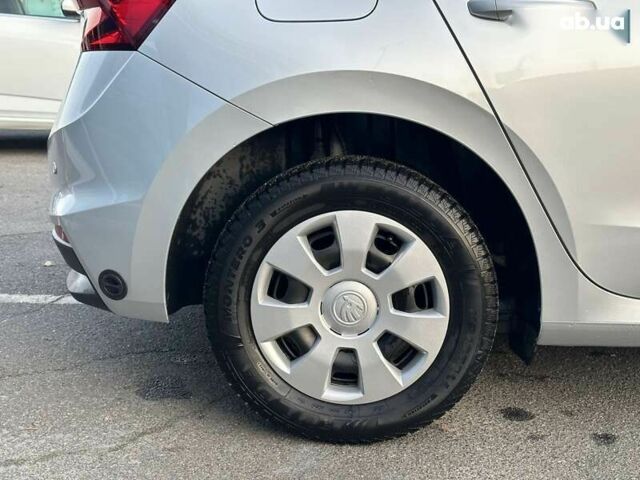 Шкода Фабия, объемом двигателя 0 л и пробегом 61 тыс. км за 13690 $, фото 17 на Automoto.ua