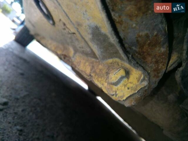 Жовтий Шкода Фабія, об'ємом двигуна 1.39 л та пробігом 230 тис. км за 2900 $, фото 11 на Automoto.ua