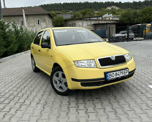 Желтый Шкода Фабия, объемом двигателя 1.39 л и пробегом 250 тыс. км за 2550 $, фото 7 на Automoto.ua