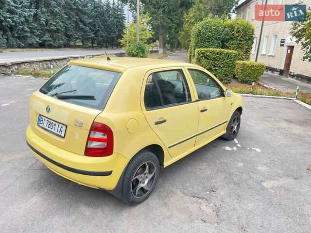 Жовтий Шкода Фабія, об'ємом двигуна 1.39 л та пробігом 265 тис. км за 3000 $, фото 5 на Automoto.ua