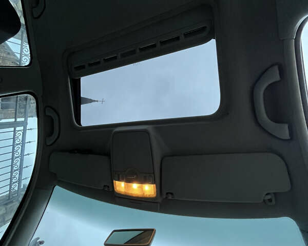 Жовтий Шкода Фабія, об'ємом двигуна 1.4 л та пробігом 223 тис. км за 4200 $, фото 17 на Automoto.ua