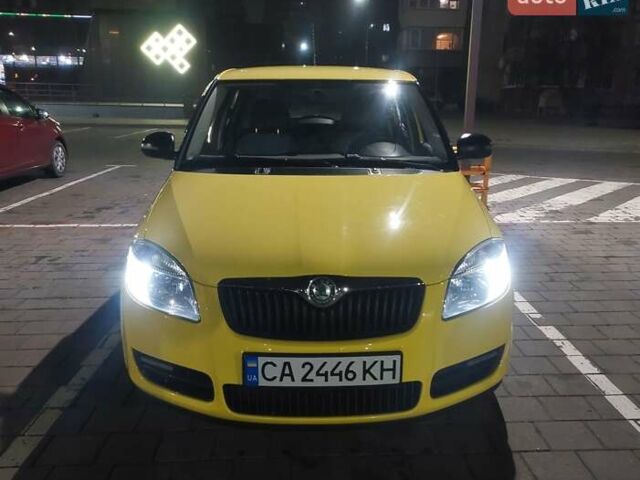 Желтый Шкода Фабия, объемом двигателя 1.2 л и пробегом 152 тыс. км за 4700 $, фото 12 на Automoto.ua