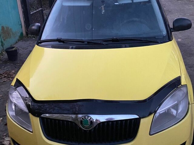 Жовтий Шкода Фабія, об'ємом двигуна 1.2 л та пробігом 195 тис. км за 3550 $, фото 2 на Automoto.ua