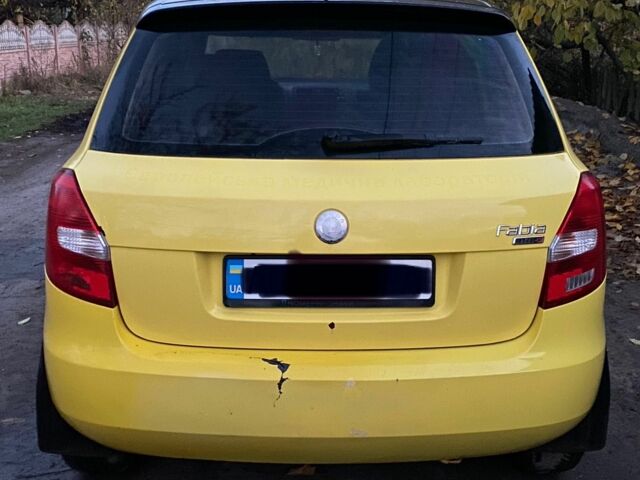 Жовтий Шкода Фабія, об'ємом двигуна 1.2 л та пробігом 195 тис. км за 3550 $, фото 3 на Automoto.ua