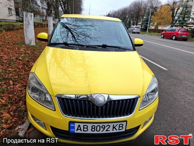 Желтый Шкода Фабия, объемом двигателя 1.2 л и пробегом 163 тыс. км за 5500 $, фото 5 на Automoto.ua
