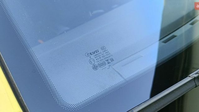 Желтый Шкода Фабия, объемом двигателя 1.4 л и пробегом 210 тыс. км за 3600 $, фото 38 на Automoto.ua