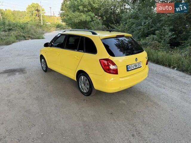 Жовтий Шкода Фабія, об'ємом двигуна 1.42 л та пробігом 205 тис. км за 3899 $, фото 14 на Automoto.ua