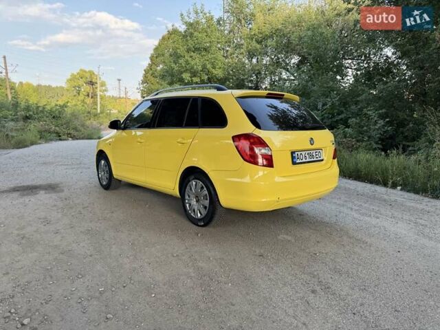 Жовтий Шкода Фабія, об'ємом двигуна 1.42 л та пробігом 205 тис. км за 3899 $, фото 19 на Automoto.ua