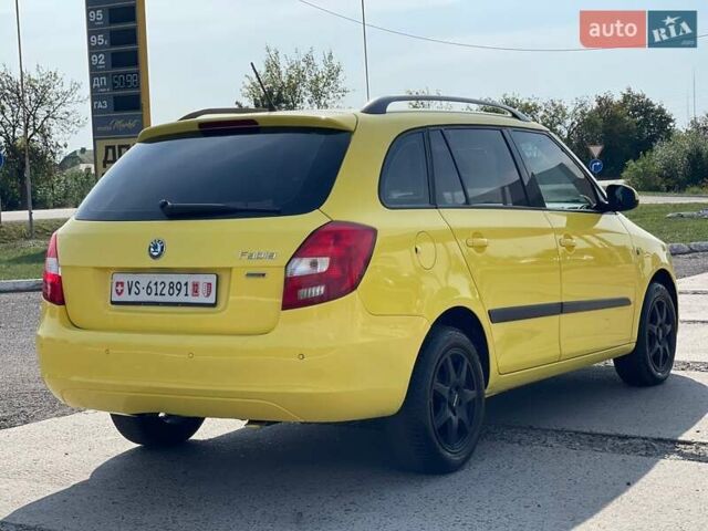 Желтый Шкода Фабия, объемом двигателя 1.2 л и пробегом 169 тыс. км за 7999 $, фото 12 на Automoto.ua