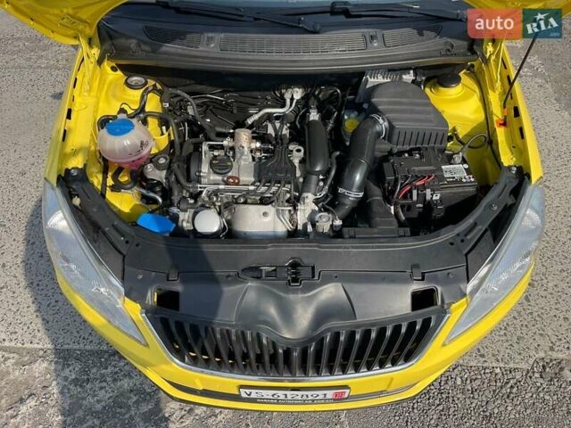 Желтый Шкода Фабия, объемом двигателя 1.2 л и пробегом 169 тыс. км за 7999 $, фото 31 на Automoto.ua
