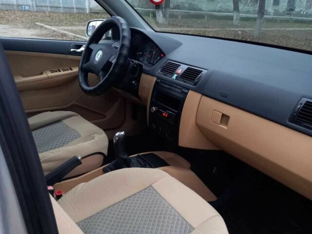 Шкода Фабия 2000 в Чернигове на Automoto.ua Серый Шкода Фабия, объемом двигателя 1.4 л и пробегом 253 тыс. км за 3400 $, фото 9 на Automoto.ua