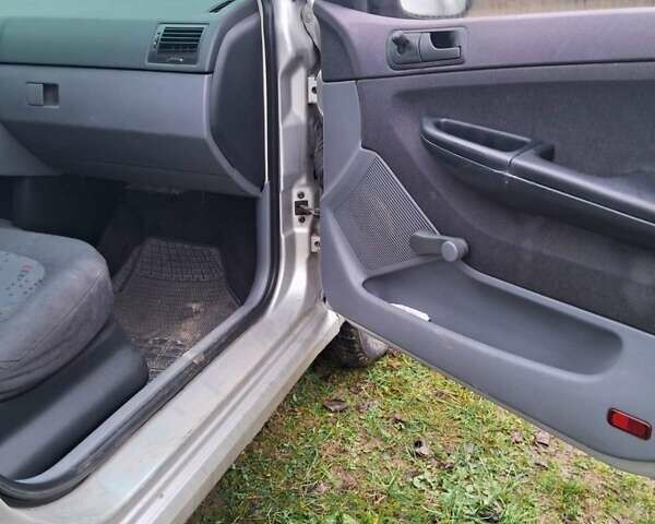 Сірий Шкода Фабія, об'ємом двигуна 1.4 л та пробігом 303 тис. км за 2600 $, фото 7 на Automoto.ua