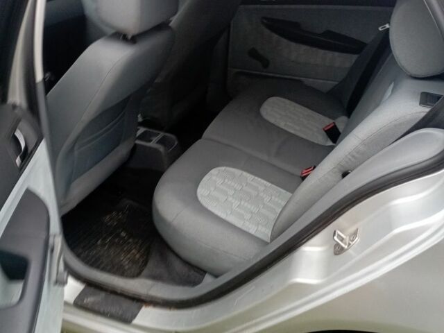 Сірий Шкода Фабія, об'ємом двигуна 0 л та пробігом 255 тис. км за 3000 $, фото 4 на Automoto.ua