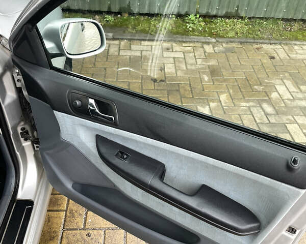 Серый Шкода Фабия, объемом двигателя 1.9 л и пробегом 276 тыс. км за 3300 $, фото 13 на Automoto.ua