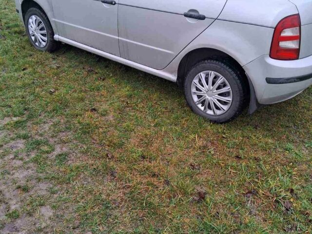 Сірий Шкода Фабія, об'ємом двигуна 1.4 л та пробігом 303 тис. км за 2600 $, фото 10 на Automoto.ua