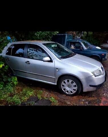 Сірий Шкода Фабія, об'ємом двигуна 1.9 л та пробігом 200 тис. км за 2950 $, фото 5 на Automoto.ua