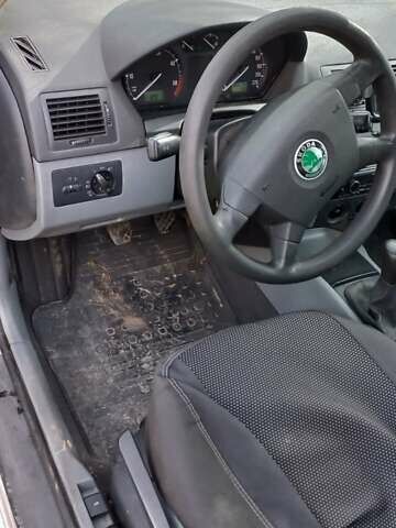 Шкода Фабия 2001 в Самборе на Automoto.ua Серый Шкода Фабия, объемом двигателя 1.9 л и пробегом 365 тыс. км за 2800 $, фото 8 на Automoto.ua