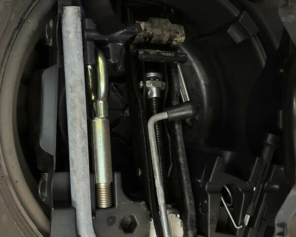 Серый Шкода Фабия, объемом двигателя 1.4 л и пробегом 158 тыс. км за 2999 $, фото 11 на Automoto.ua