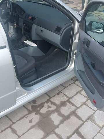 Серый Шкода Фабия, объемом двигателя 1.39 л и пробегом 158 тыс. км за 2350 $, фото 8 на Automoto.ua