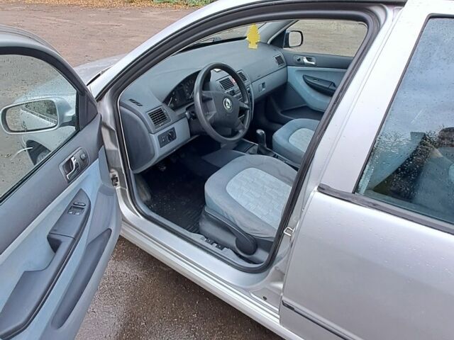 Шкода Фабия 2001 в Ровно на Automoto.ua Серый Шкода Фабия, объемом двигателя 1.9 л и пробегом 11 тыс. км за 2350 $, фото 4 на Automoto.ua