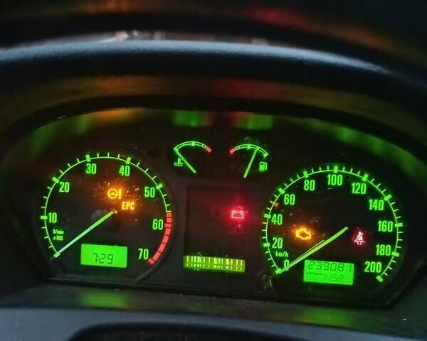 Серый Шкода Фабия, объемом двигателя 1.39 л и пробегом 290 тыс. км за 4000 $, фото 1 на Automoto.ua