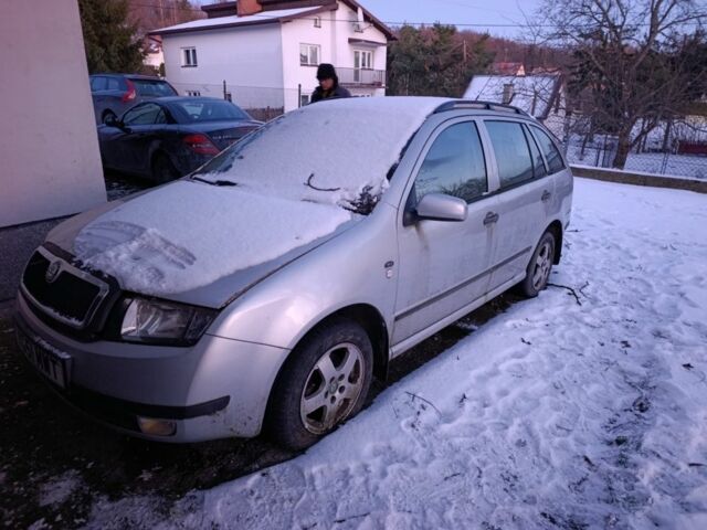 Сірий Шкода Фабія, об'ємом двигуна 0 л та пробігом 200 тис. км за 700 $, фото 3 на Automoto.ua