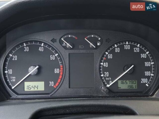 Сірий Шкода Фабія, об'ємом двигуна 1.39 л та пробігом 166 тис. км за 4500 $, фото 81 на Automoto.ua