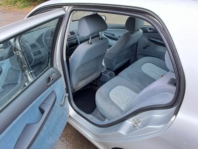 Шкода Фабия 2001 в Ровно на Automoto.ua Серый Шкода Фабия, объемом двигателя 1.9 л и пробегом 11 тыс. км за 2350 $, фото 5 на Automoto.ua