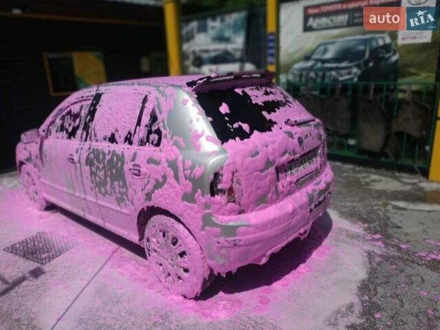 Сірий Шкода Фабія, об'ємом двигуна 1.9 л та пробігом 200 тис. км за 2950 $, фото 3 на Automoto.ua