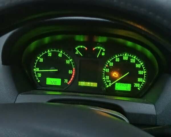 Серый Шкода Фабия, объемом двигателя 1.39 л и пробегом 290 тыс. км за 4000 $, фото 3 на Automoto.ua