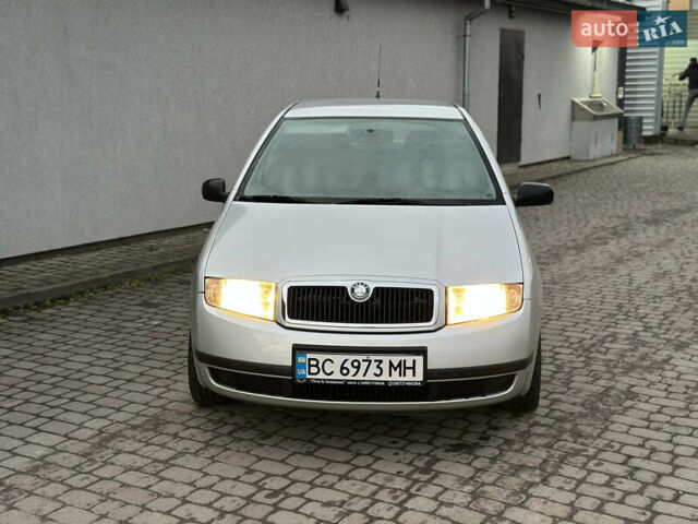 Серый Шкода Фабия, объемом двигателя 1.4 л и пробегом 158 тыс. км за 2999 $, фото 3 на Automoto.ua