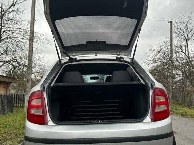 Сірий Шкода Фабія, об'ємом двигуна 1.4 л та пробігом 315 тис. км за 3700 $, фото 7 на Automoto.ua