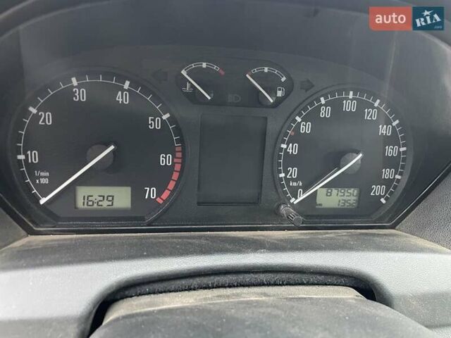 Серый Шкода Фабия, объемом двигателя 1.39 л и пробегом 88 тыс. км за 4500 $, фото 3 на Automoto.ua