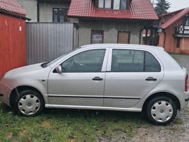 Серый Шкода Фабия, объемом двигателя 1.4 л и пробегом 150 тыс. км за 3800 $, фото 1 на Automoto.ua